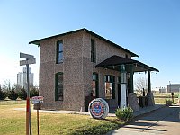 USA - Vega TX - Restored 1926 Magnolia Gasoline Station (21 Apr 2009)